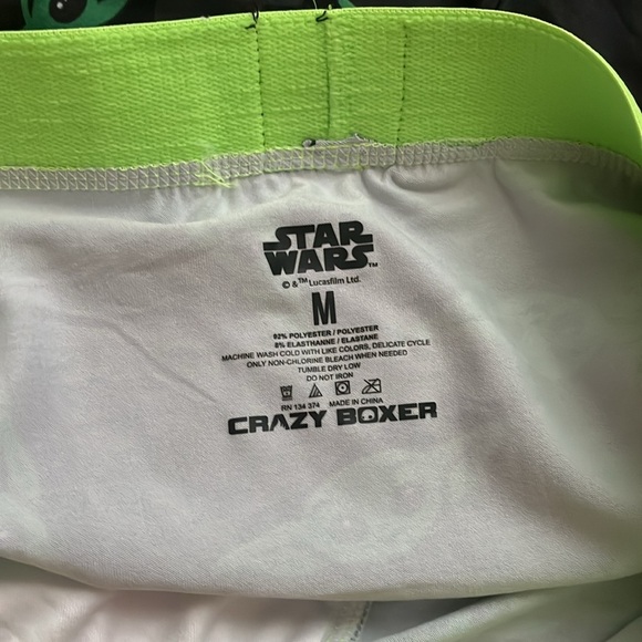 “Crazy Boxer: Star Wars Mandalorian size medium” - Picture 3 of 7